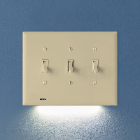 SnapPower Switchlight - 3 Toggle, Ivory - Wallplate Warehouse 01 - S3SW - TIV - SP11 - 4 00851322008737 3 Toggle