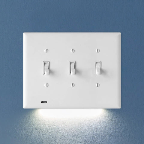 SnapPower Switchlight - 3 Toggle, White - Wallplate Warehouse 01 - S3SW - TWH - SP11 - 4 00851322008461 3 Toggle