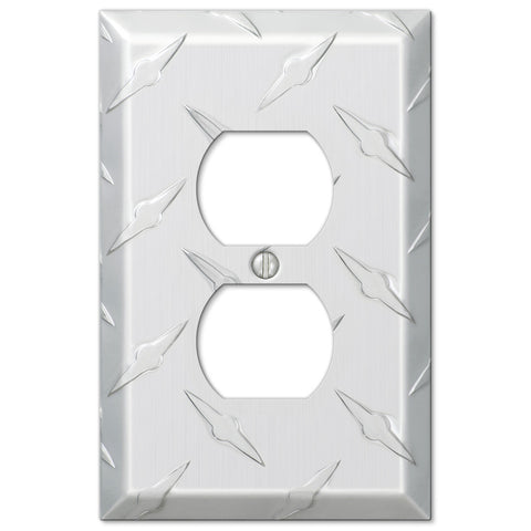 Diamond Plate Aluminum - 1 Duplex Outlet Wallplate - Wallplate Warehouse