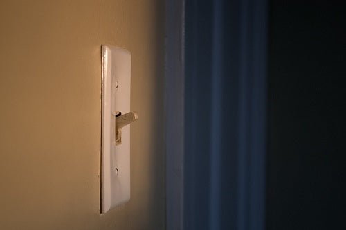 Disinfecting Light Switches and Outlet Covers During COVID-19