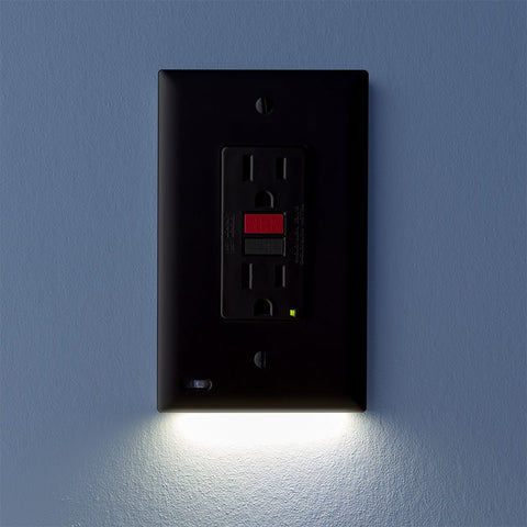 SnapPower GuideLight 2PLUS - Black, GFCI - Wallplate Warehouse 01 - O1GL - FBK - SP20 850033353747 1 Rocker