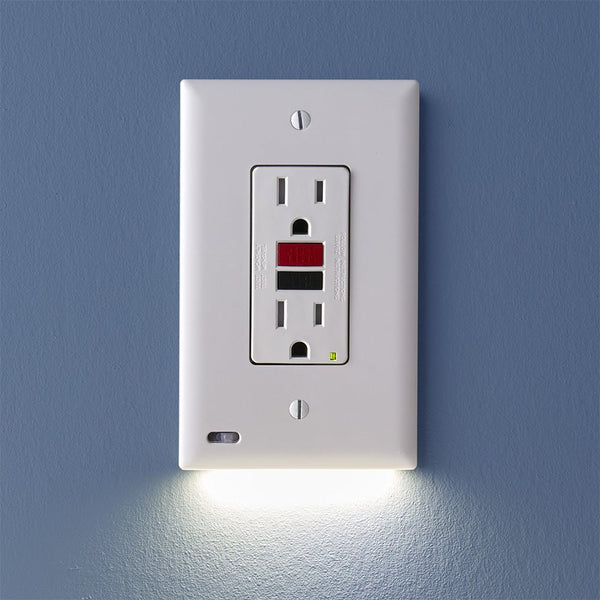SnapPower GuideLight 2PLUS - White, GFCI - Wallplate Warehouse 01 - O1GL - FWH - SP20 851322008393 1 Rocker