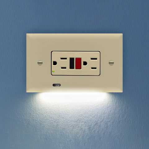 SnapPower Horizontal GuideLight 2PLUS - Ivory, GFCI - Wallplate Warehouse O1GL - HFIV - NP21 00810119640796 1 Rocker