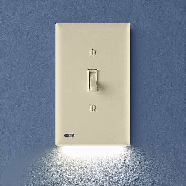 SnapPower Switchlight - 1 Toggle, Light Almond - Wallplate Warehouse 01 - SPLG - 100 - TGLA 851322008935 1 Toggle