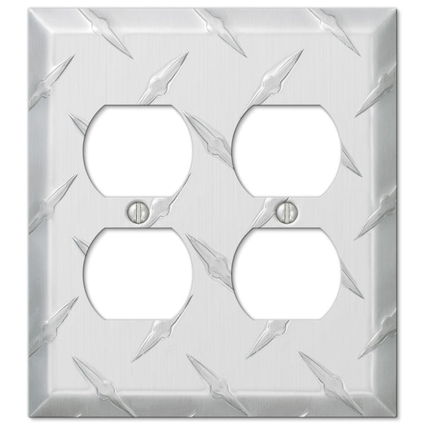 Diamond Plate Aluminum - 2 Duplex Outlet Wallplate - Wallplate Warehouse
